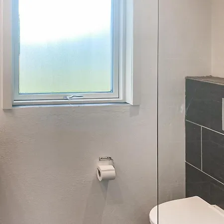 4 Bedroom Amazing In *