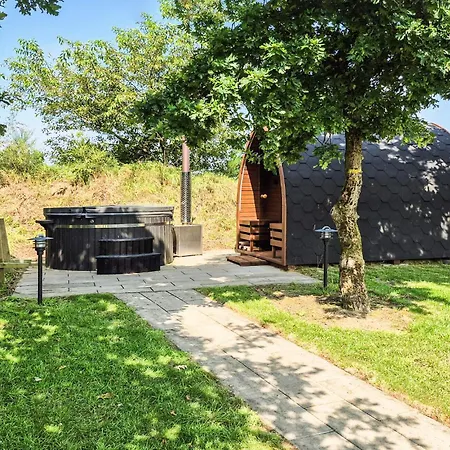 4 Bedroom Amazing In Skjern