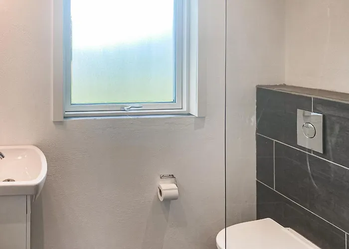 4 Bedroom Amazing In *